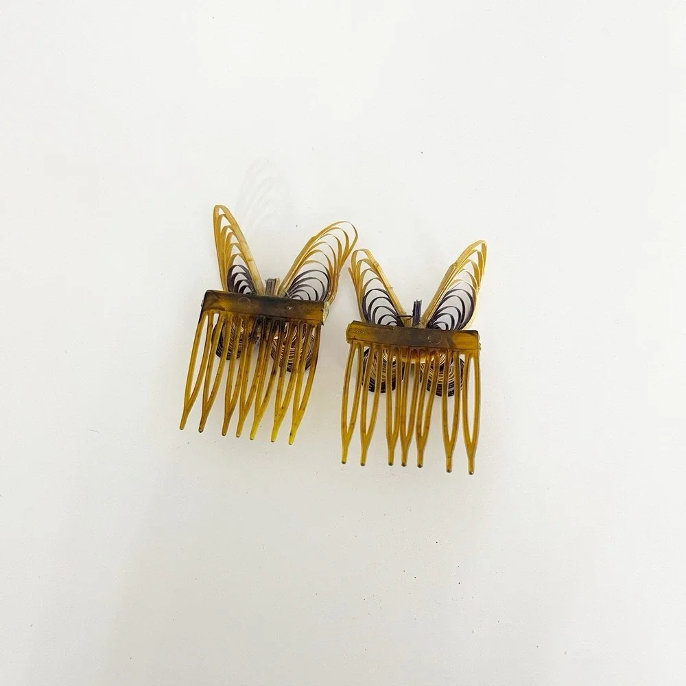 Vintage 80s Wooden Butterfly Comb Clips Set of 2 Plastic Nostalgia Casual Cutie